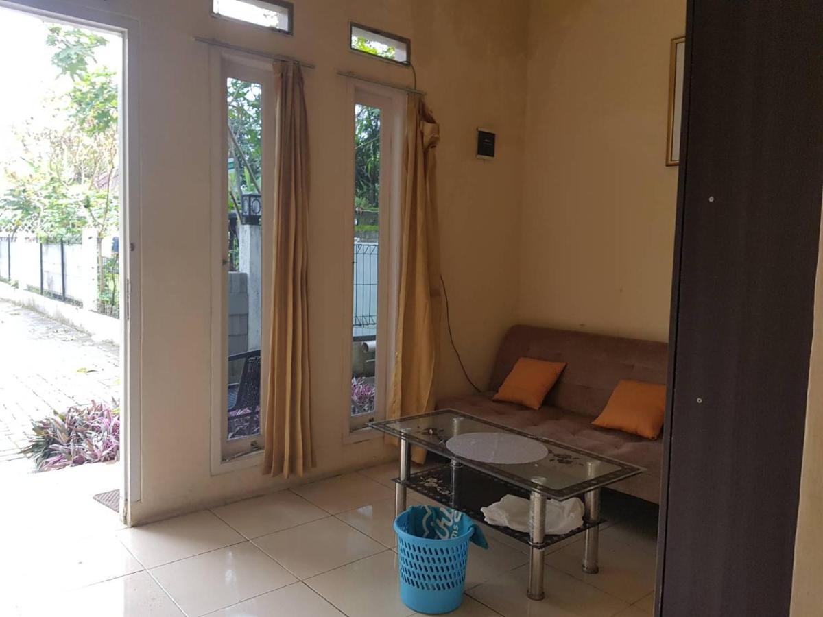 Bakom Inn Syariah Bogor Eksteriør bilde